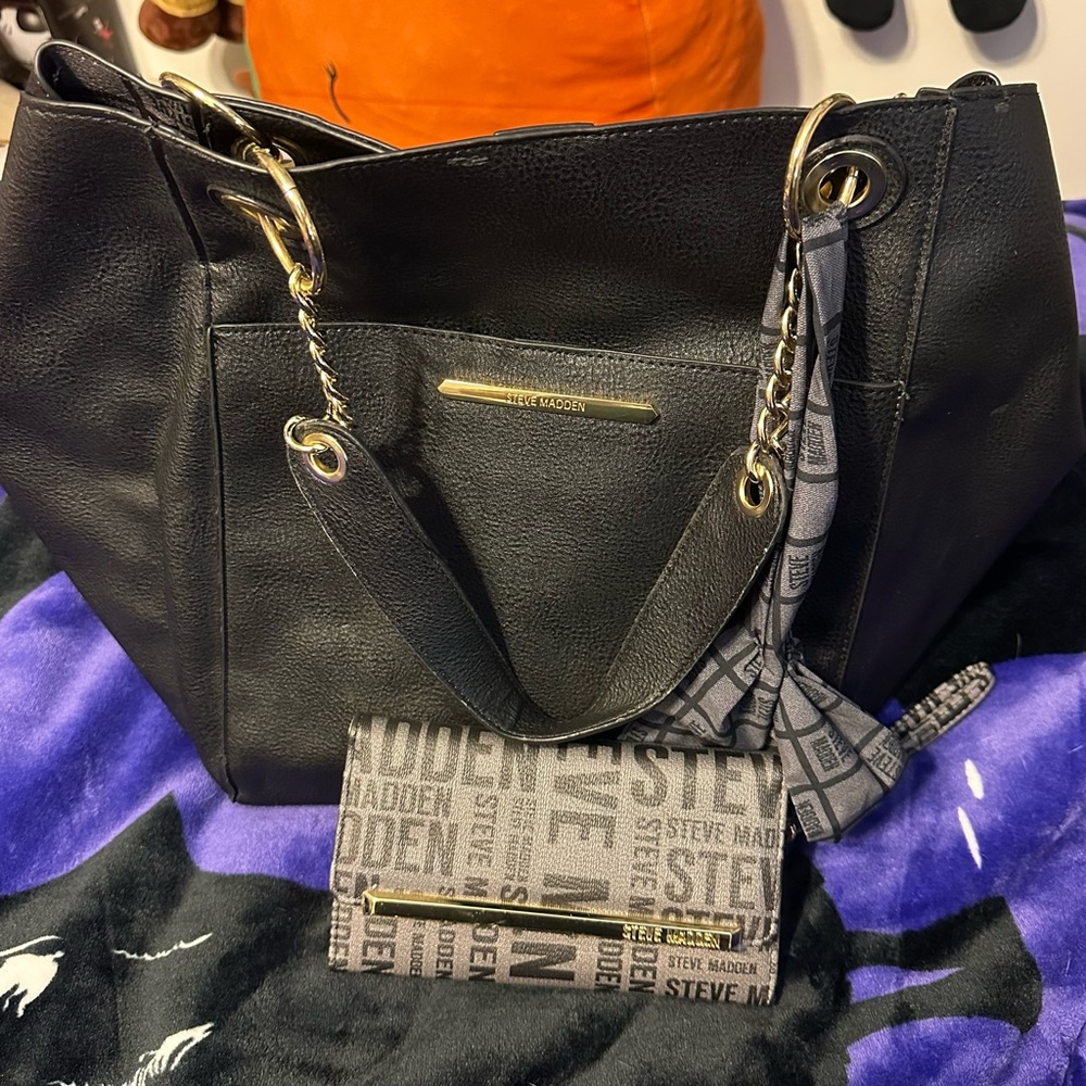 Steve Madden Black Tote with Logo Wallet